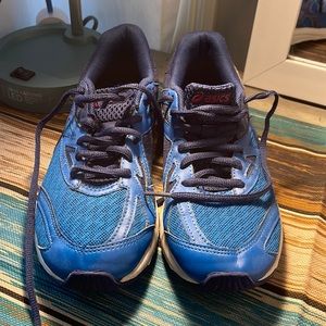 Kids shoes